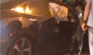 Foto : Kendaraan Pengemudi Sedan Tewas Usai Tabrak Pohon di Jalur Deandles Paciran Foto : Kendaraan Pengemudi Sedan Tewas Usai Tabrak Pohon di Jalur Deandles Paciran